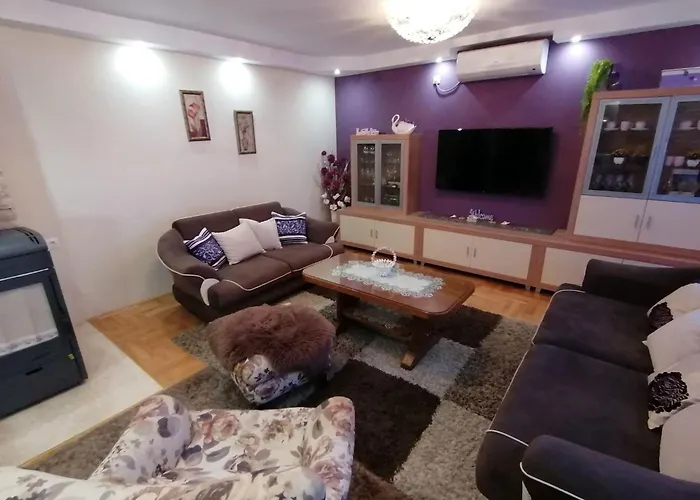 Roncevic Mit Kamin- In By Interhome * 야세니스